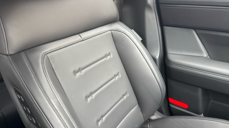 Hyundai SANTA FE 1.6 TGDi Plug-in Hybrid Calligraphy 5dr 4WD Auto Estate